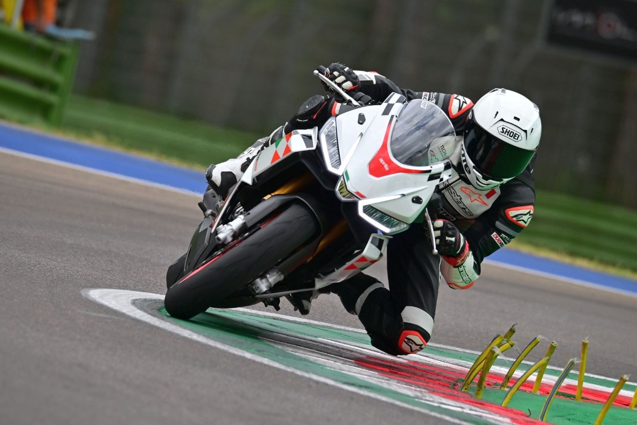 DueruoteTG #166 - Aprilia RS 660 Extrema: la migliore sportiva media sul mercato?